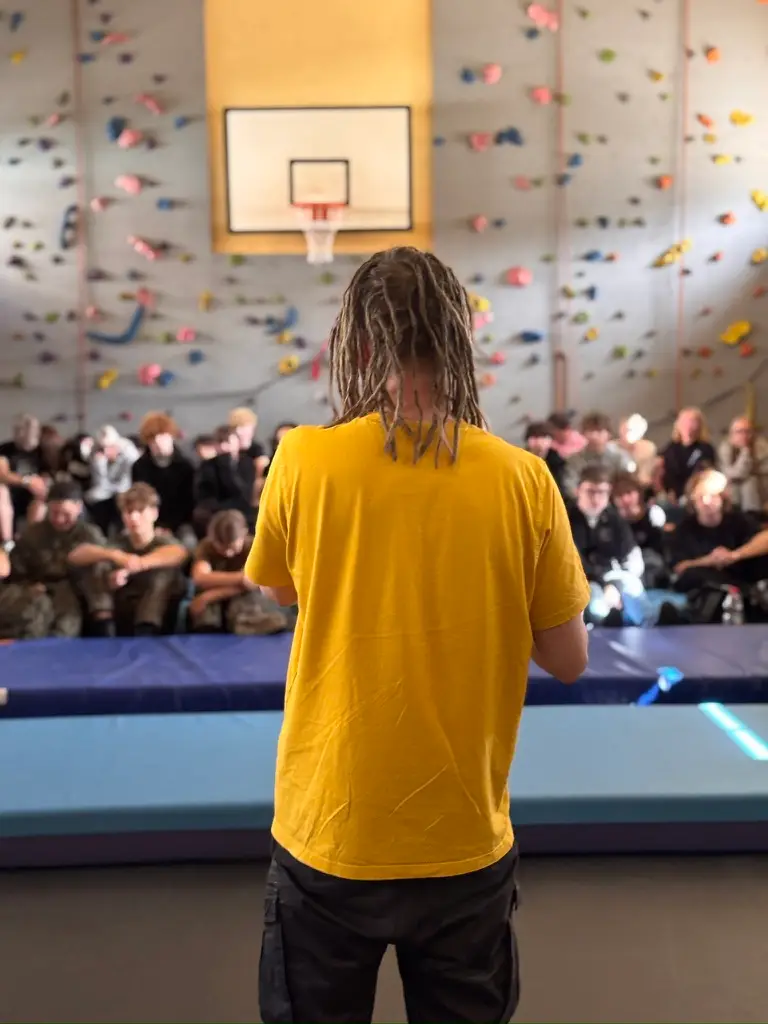 Przemysław Mielniczuk profilaktyka przez hip-hop Sejny Profilaktyka uzależnień dla szkół | Profilaktyka przez HIP-HOP